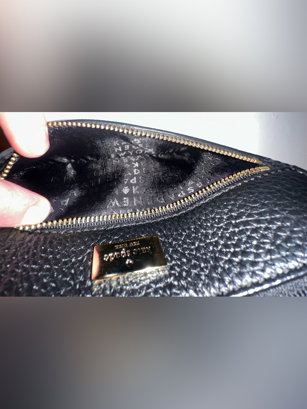 Kate Spade Highland Place Bee Wristlet - Picture 5 of 13